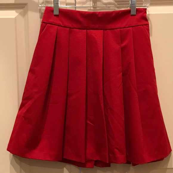 Ann Taylor Red Pleated Skirt Size 0P - Picture 2 of 7